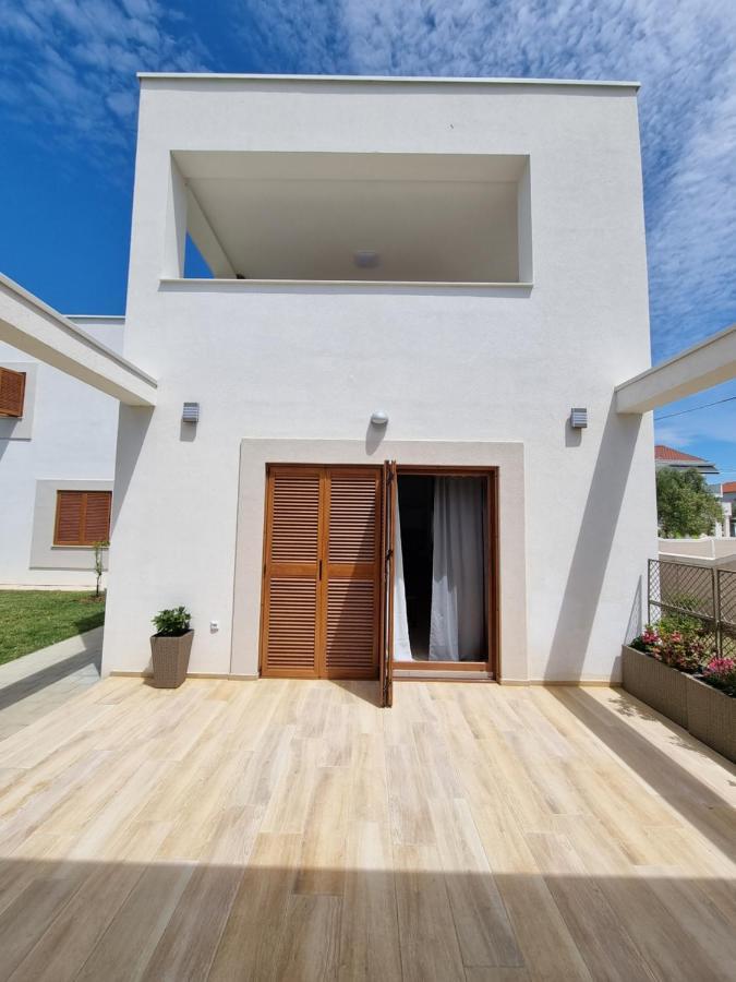 Apartments Leticia Vrsi Extérieur photo