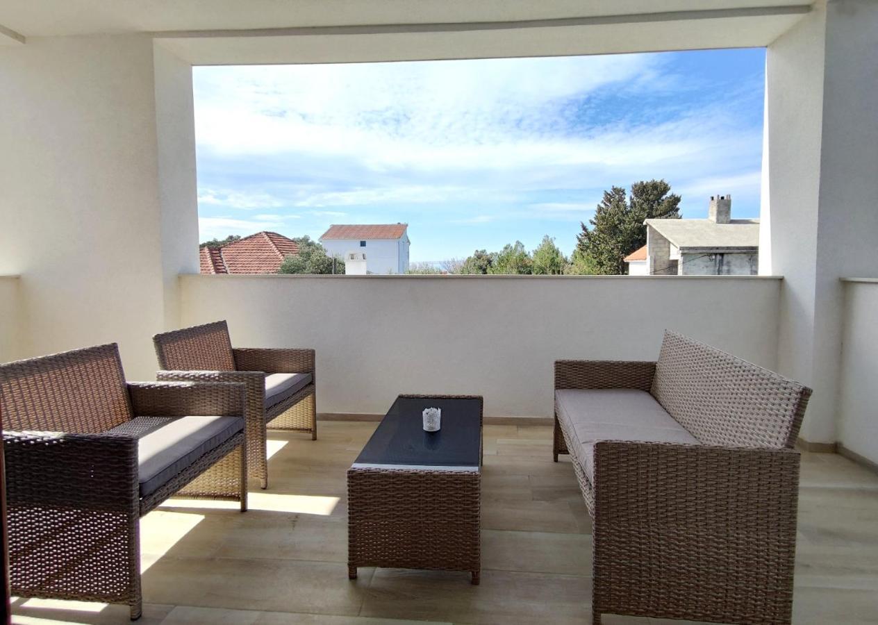 Apartments Leticia Vrsi Extérieur photo