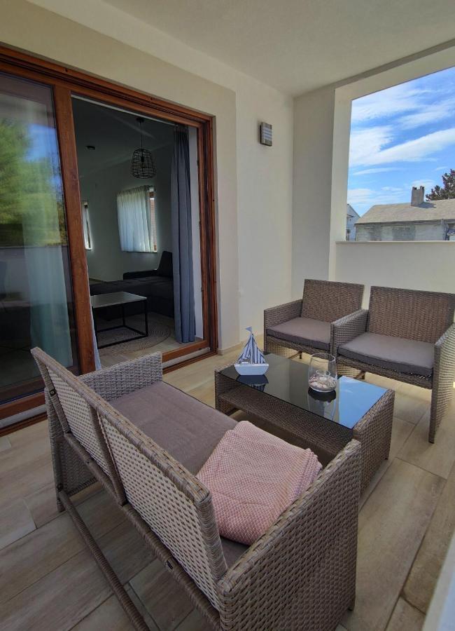 Apartments Leticia Vrsi Extérieur photo