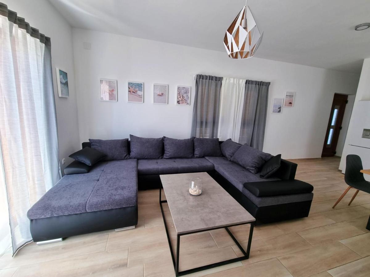 Apartments Leticia Vrsi Extérieur photo