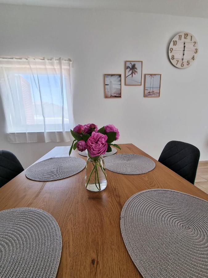 Apartments Leticia Vrsi Extérieur photo